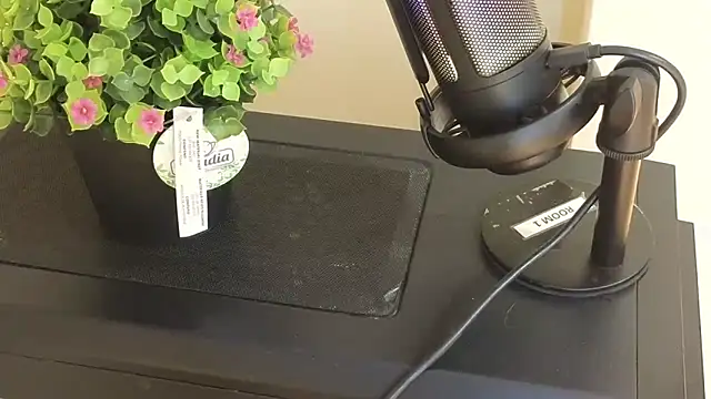 _Caroline34's cam snapshot