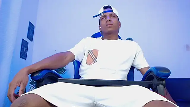 ostinn18's cam snapshot