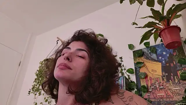 TaliMajesty's cam snapshot