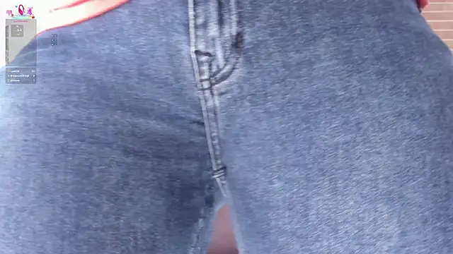 emily_hunter12's cam snapshot