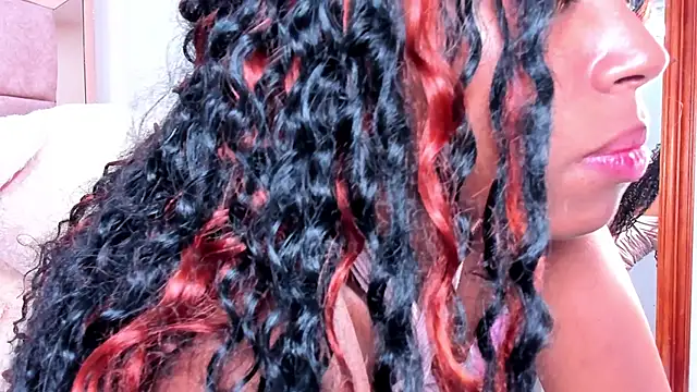 violeta_ruizz's cam snapshot