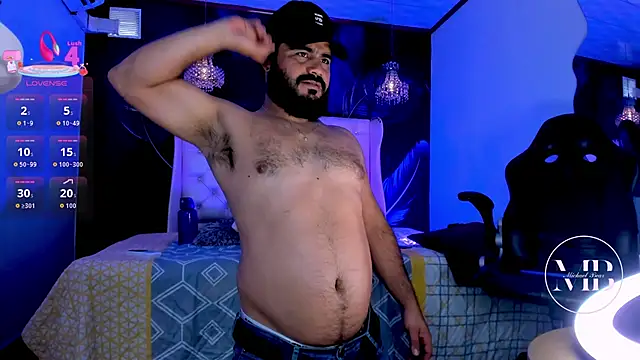 MichaelBear_'s cam snapshot