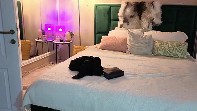 JoanneGG live sex cam