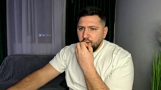 Gold_Alpha_Boy's cam snapshot