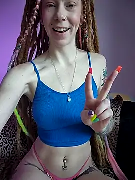 LucidLucy live sex cam