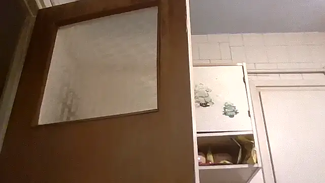 mariusica1@xh live sex cam