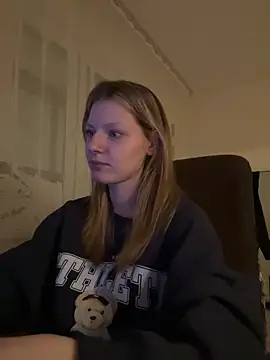 MaryHiggins live sex cam