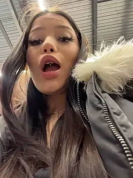 Chloe__Moon live sex cam