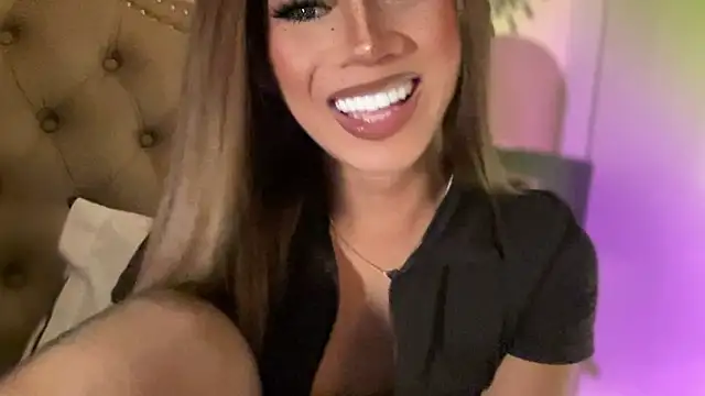 Worldclass_Maxxine_ live sex cam