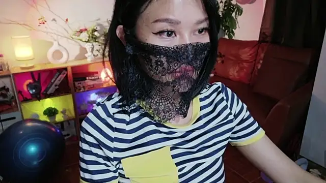 Kirenie live sex cam