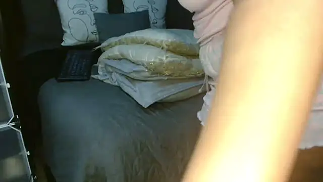 CURVEYDOLLXX live sex cam