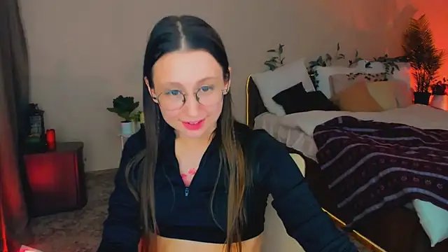 YourLovellyStory's cam snapshot