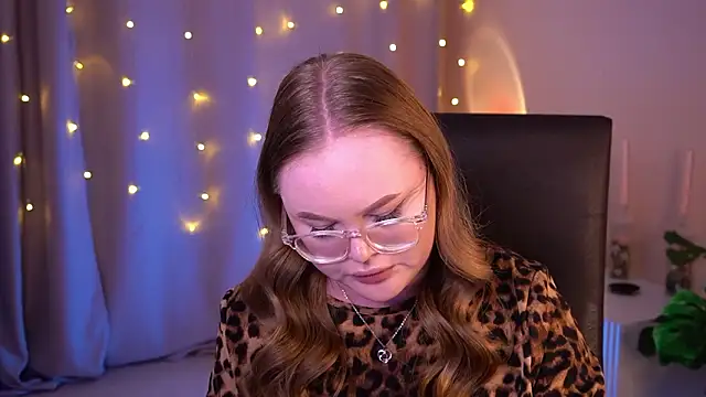 FeliciaLorne's cam snapshot