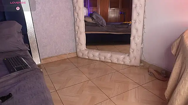 Salome_Williamss live sex cam