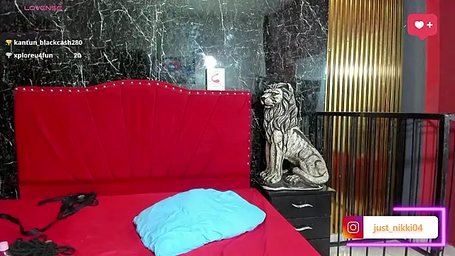 _nicolesweet live sex cam