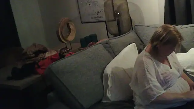 Sylviastar46 live sex cam