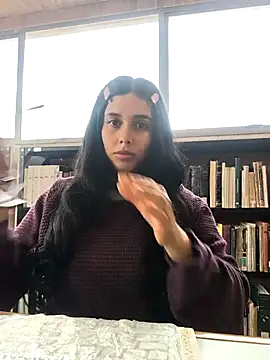 Annya-sweet live sex cam