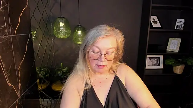 NataliMellow live sex cam