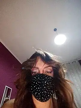 Akemi_rossi live sex cam