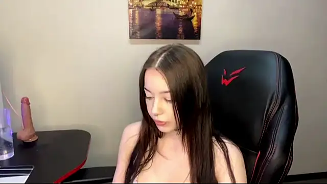 purr_queen's cam snapshot