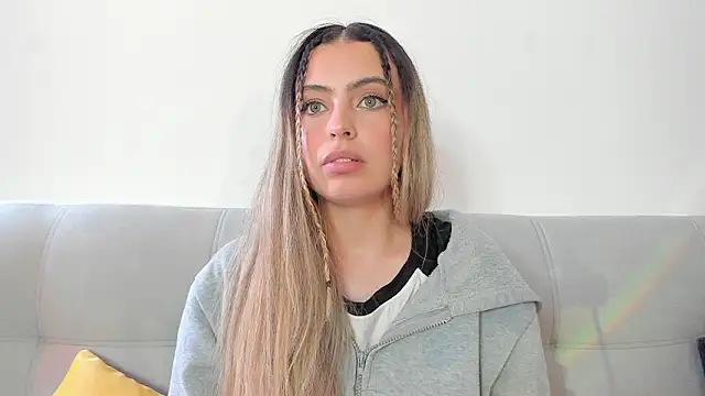 Fernanda_aaaa's cam snapshot