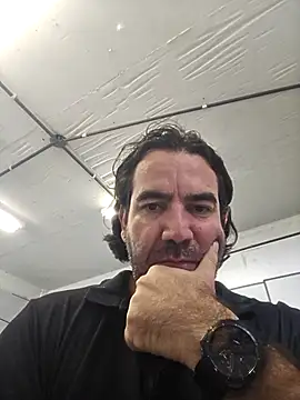 MysterBearMG live sex cam