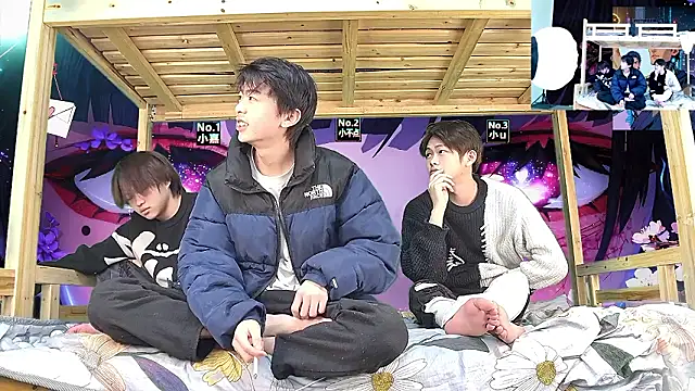 xiaohuangren01's cam snapshot