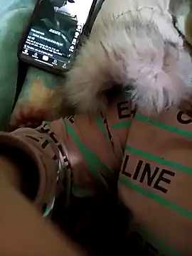 may-squirl's cam snapshot