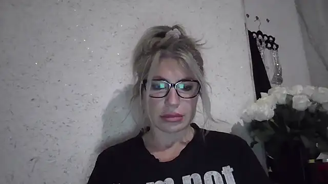 fox_red_lady7's cam snapshot