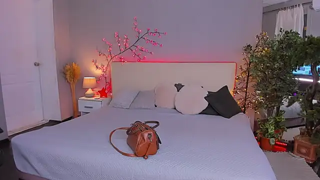 MonaSteele's cam snapshot