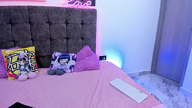 Elyssa_Monroe's cam snapshot