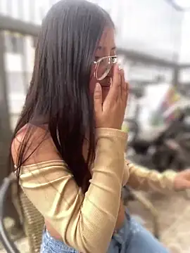 StrawberryPink_'s cam snapshot