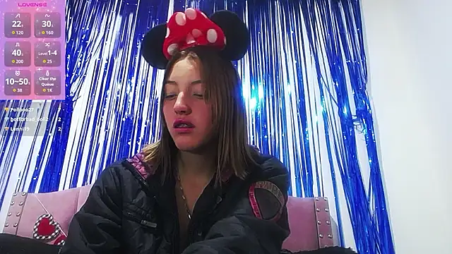 emily_cooper_pym's cam snapshot