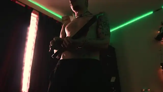 AlphaMasterXxx's cam snapshot