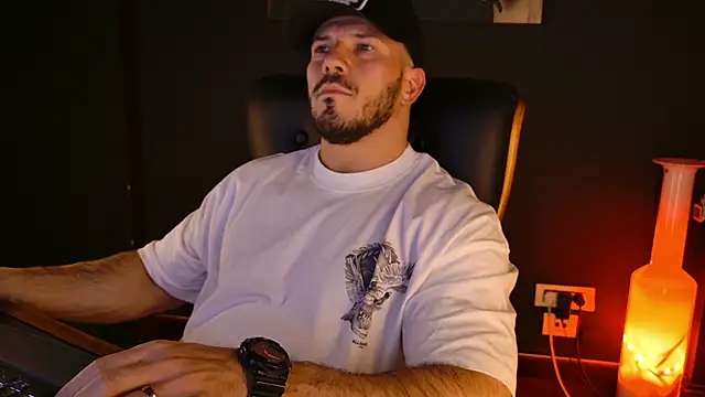 AngeloEric's cam snapshot