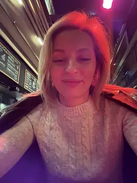 VikaBunny1 live sex cam