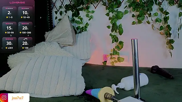 Levii_Ackermann live sex cam