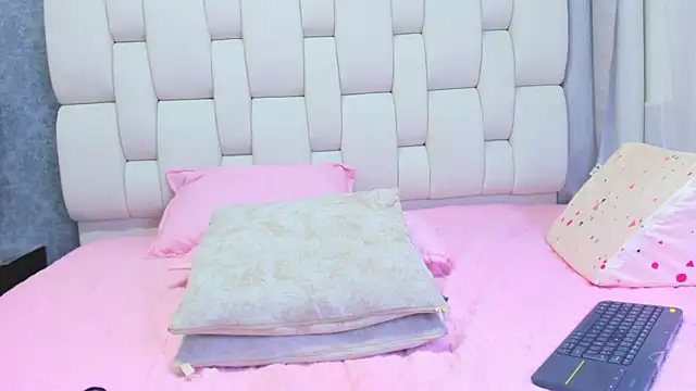 luz-miiaa's cam snapshot