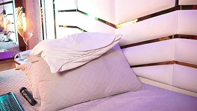 ambar_rosse25's cam snapshot