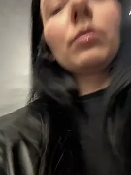 naughty_lucifer live sex cam