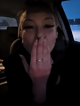 littleladyshelly live sex cam