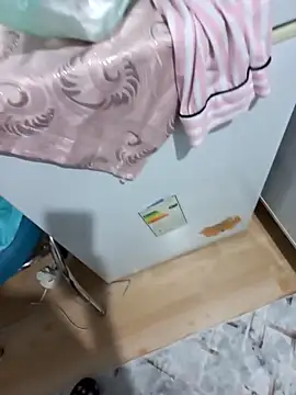 GULACIYAM live sex cam