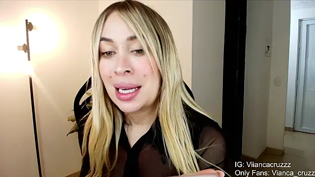 vianca_cruzz live sex cam