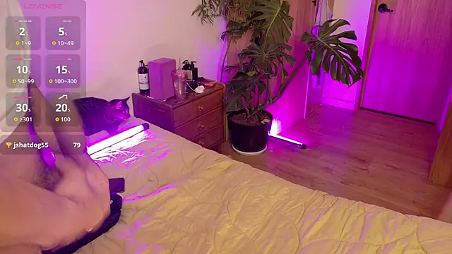 Loveskingdomm live sex cam