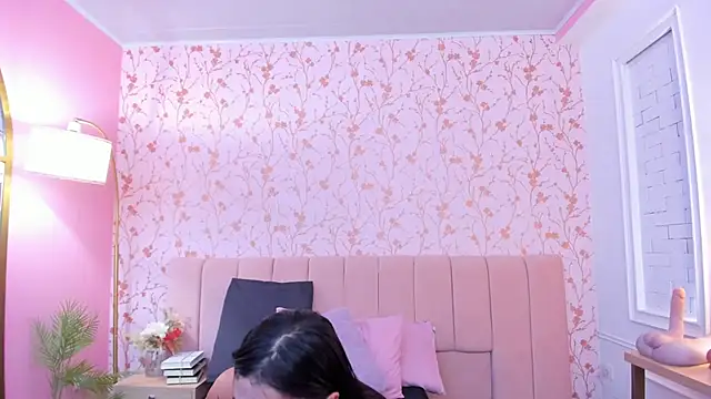 taylor_bennet live sex cam