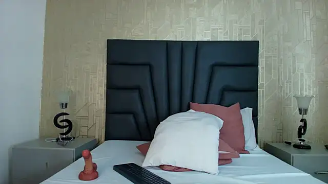 Isabella_Harley's cam snapshot