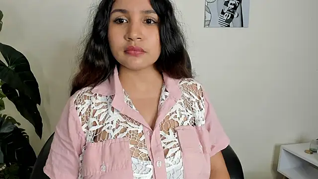 Victoria_Rosee's cam snapshot