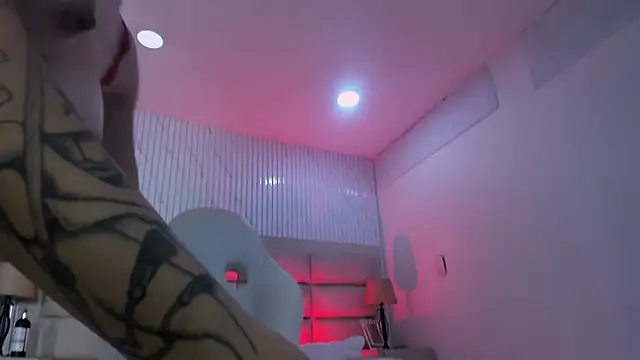 NaomiFrost's cam snapshot