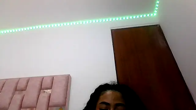 abby_moss_2's cam snapshot