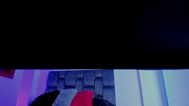 Liamsubtle01's cam snapshot